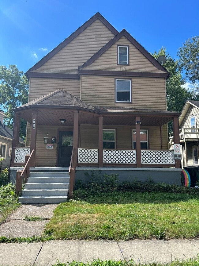 Photo - 224 7th St Apartment Unit 224 7th St Down