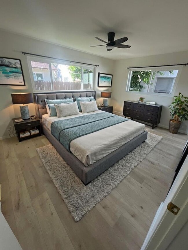 Photo - Commonwealth at Fullerton Unit A