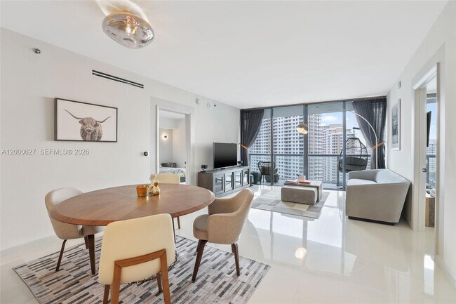 Photo - 465 Brickell Ave Unidad 1805