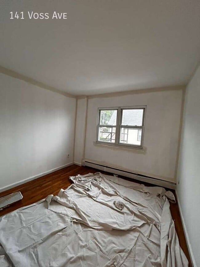 Photo - 141 Voss Ave