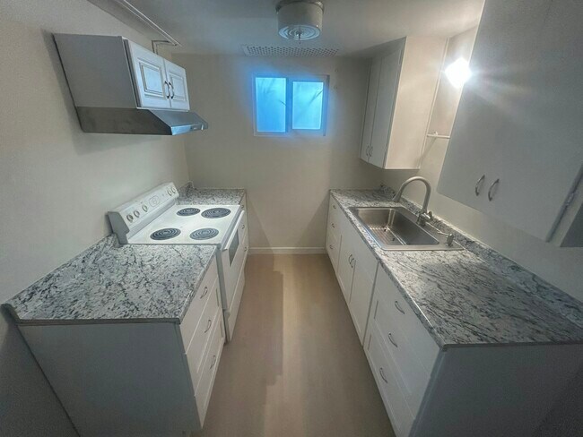 Photo - 400 W 13th St Unit 4