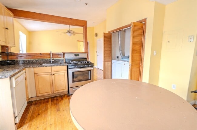 Photo - 45 Tudor St Unit 9