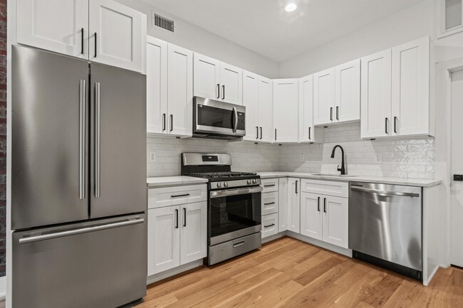 Photo - 108 8th St Unit 1