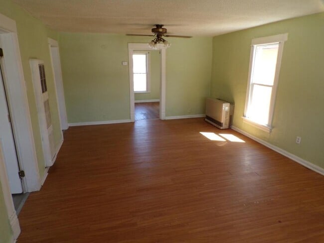 Photo - 414 W Main St