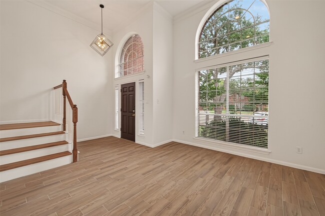 Photo - 3206 Shadowfern Ct