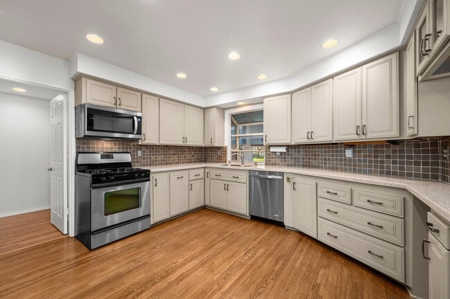 Photo - 14132 Carfax Ave
