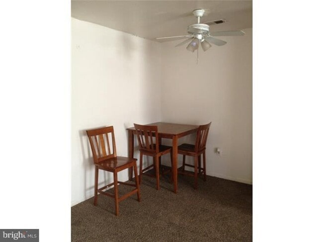 Photo - 7224 Edmund St