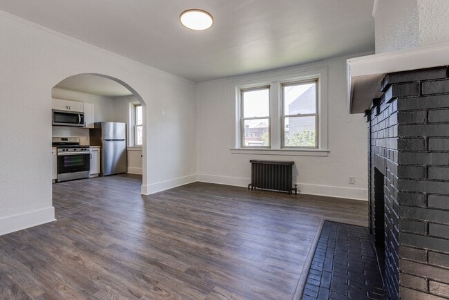 Photo - 201 Locust St Unidad (201 Locust)1st FLR Right