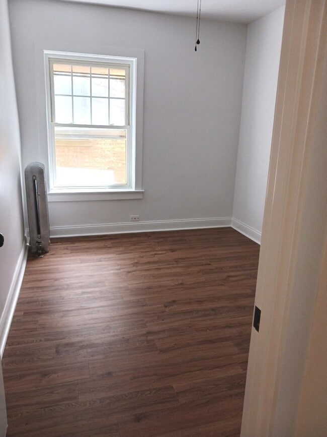 Photo - 5947 N Winthrop Ave Unit 1B