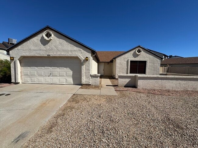 Building Photo - Glendale 3/2 With Garage