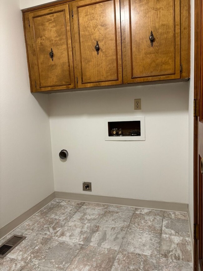 Photo - Three Bedroom House on a Cul-de-sac, Close...