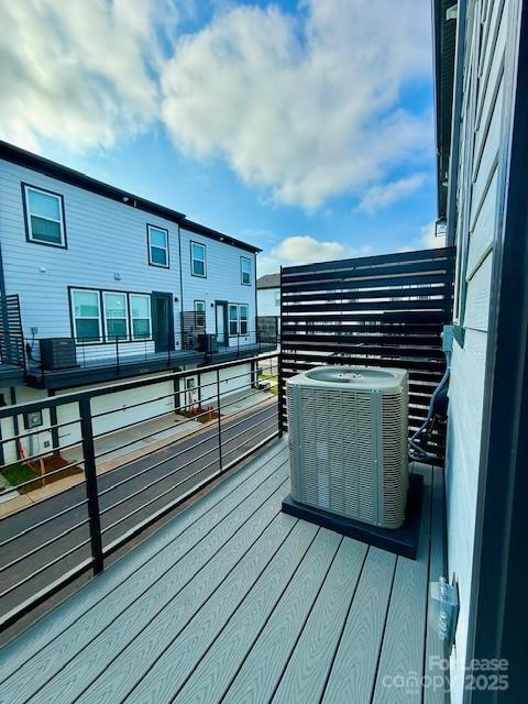 Photo - 5011 Westmead Ln