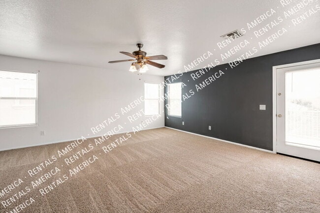 Photo - 629 E Saddle Way