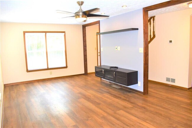Photo - 2264 Post Oak Dr