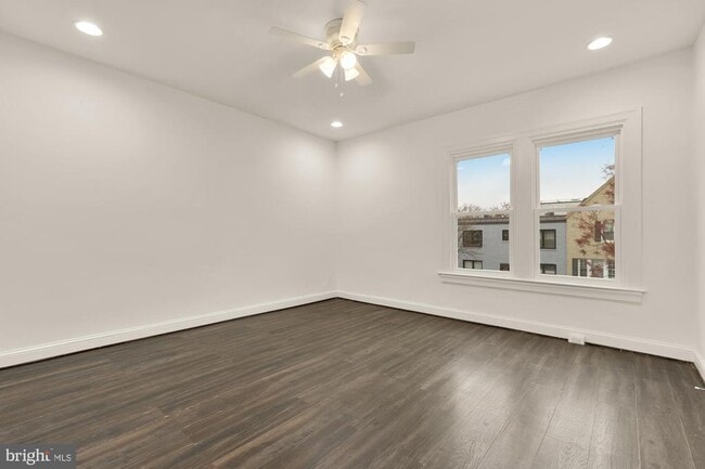 Photo - 1113 Penn St NE Unit 4