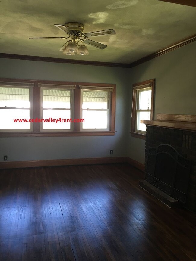 Photo - 326 Cutler St