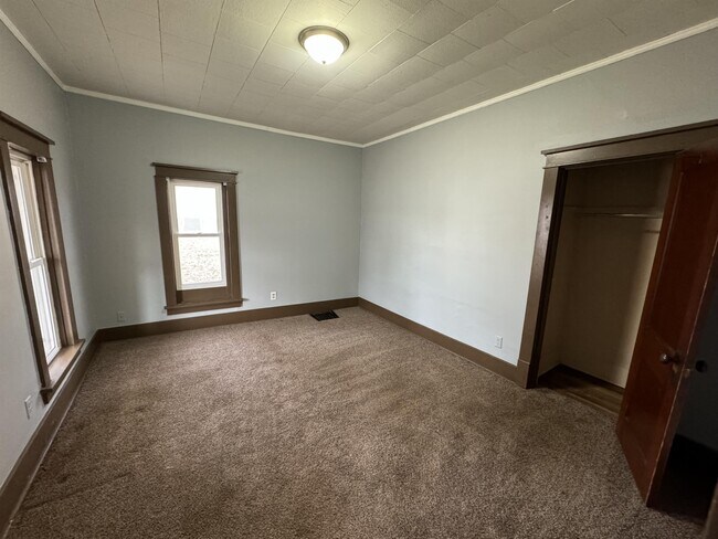 Photo - 509 Tassa St