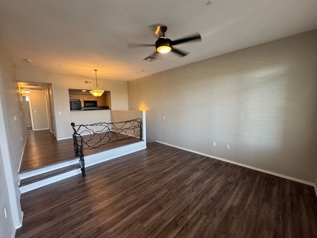 Photo - 2 Bedroom - 2 Bath - Garage - 940 Sq. Ft. Condo Tempe Town Lake Condos