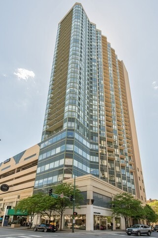 Building Photo - Highly Desirable Gold Coast 1b1b Apartment