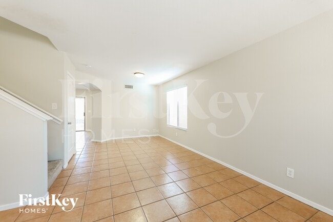 Photo - 12922 W Holly St