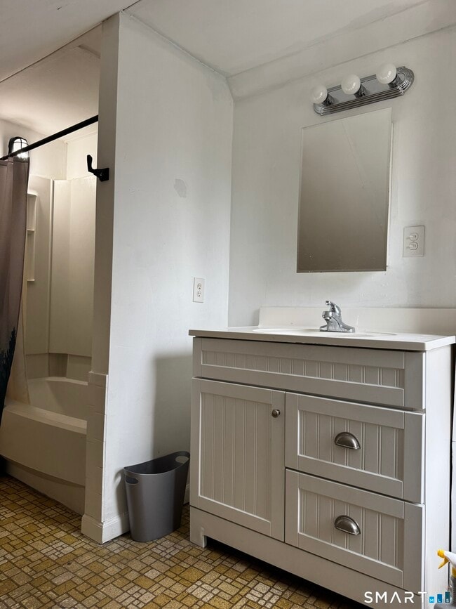 Photo - 57-59-59 Woodbridge Ave