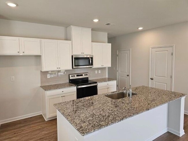 Photo - 5161 Sidney Sq Dr