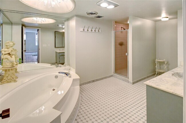 Photo - 1865 S Ocean Dr Unit 6C