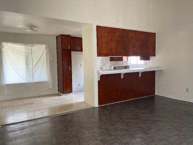 Photo - 805 Cadillac Dr