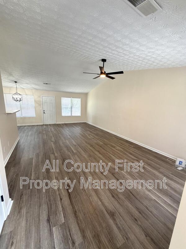 Photo - 3335 Crestview Ct