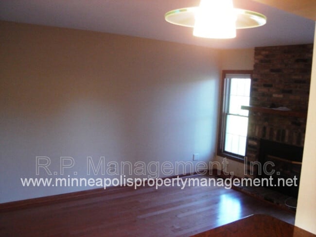 Photo - 14345 Bedford Dr