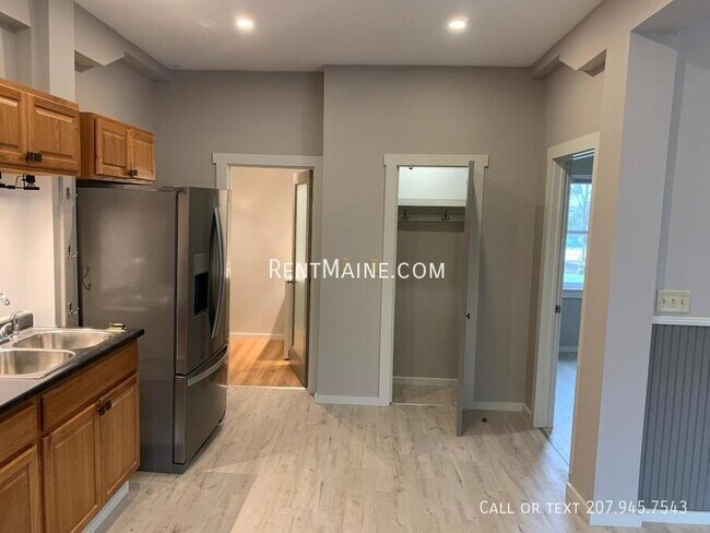 Photo - 38 Railroad St Unit 4