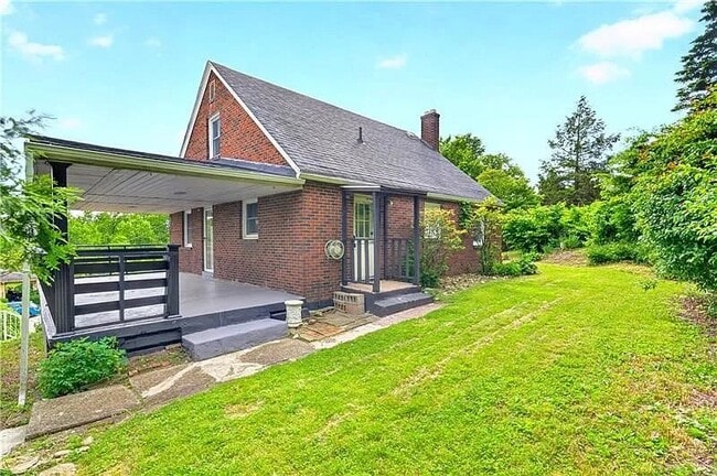 Photo - 2086 River Hill Rd