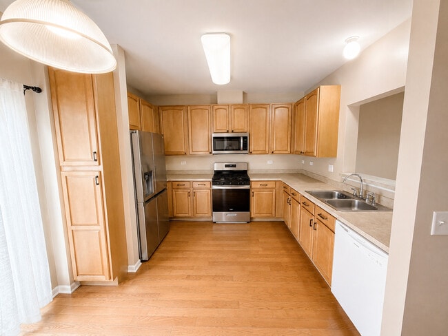 Photo - 505 Cary Woods Cir