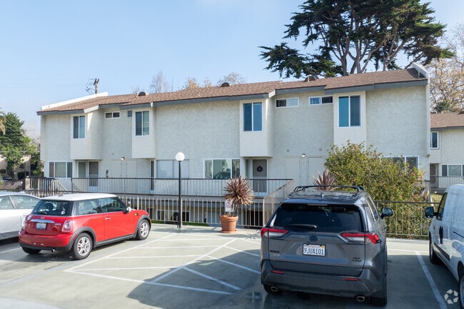 Photo - Singing Springs Village Apartments