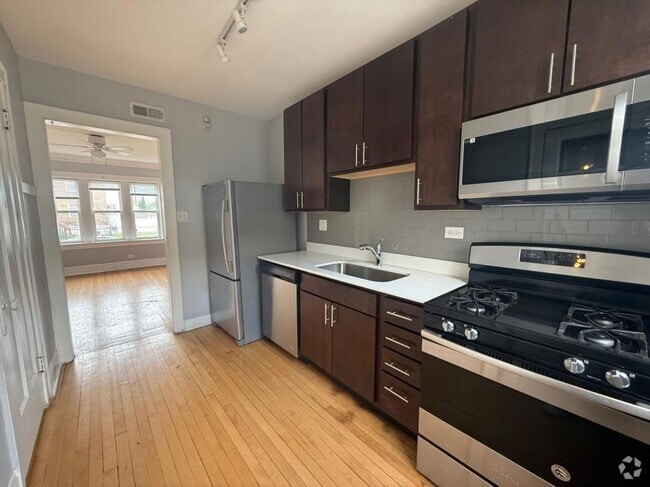 Building Photo - 2 bedroom in Chicago IL 60641 Unit 1 Rental