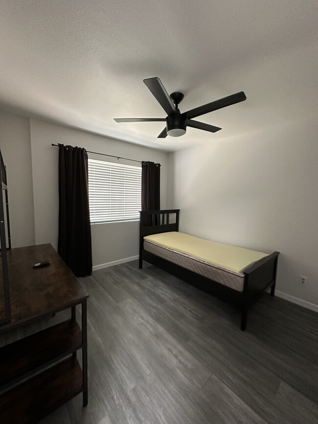 Photo - 1318 S Mitchell Dr