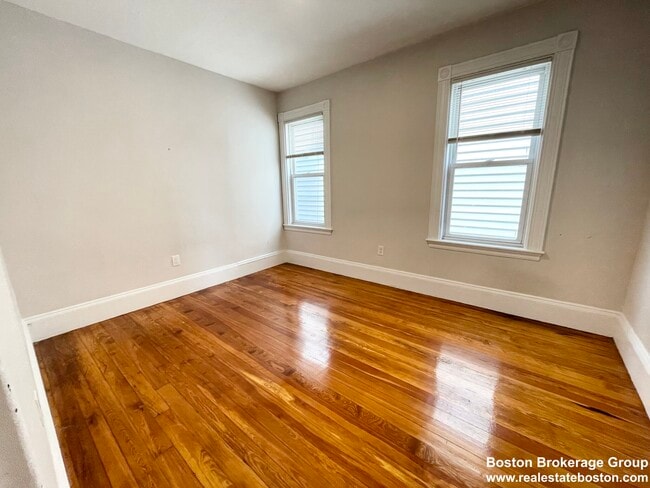 108 Buttonwood St Unit 2