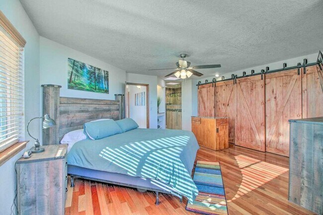 Photo - 11125 Malaguena Ln NE