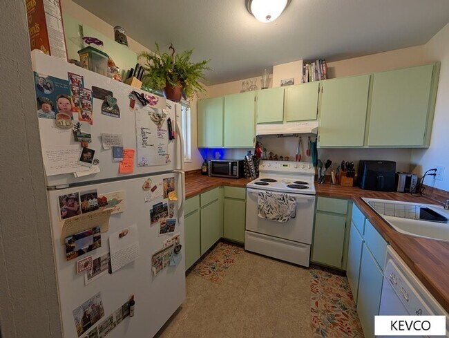 Photo - Top Floor Condo in Campus West! Unit K4