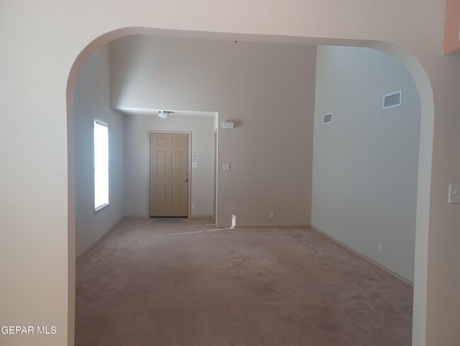 Photo - 2300 Honey Dew St