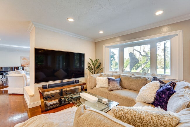 1163 Arroyo Dr Unit SI ID1546390P