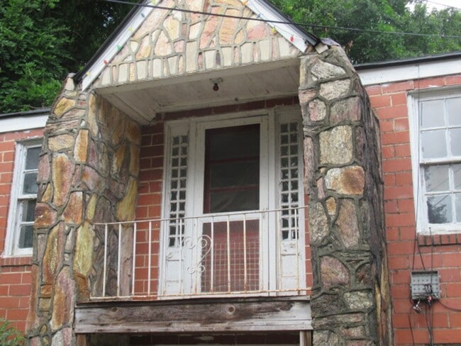 Photo - 806 N Park St