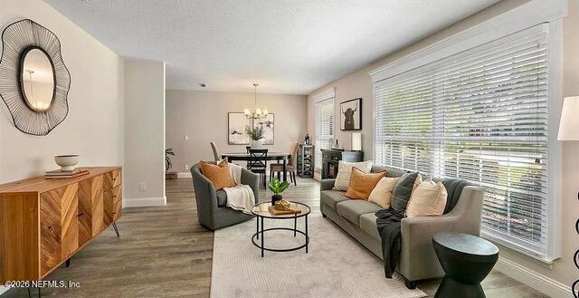 Photo - 1819 W 12 Oaks Ln