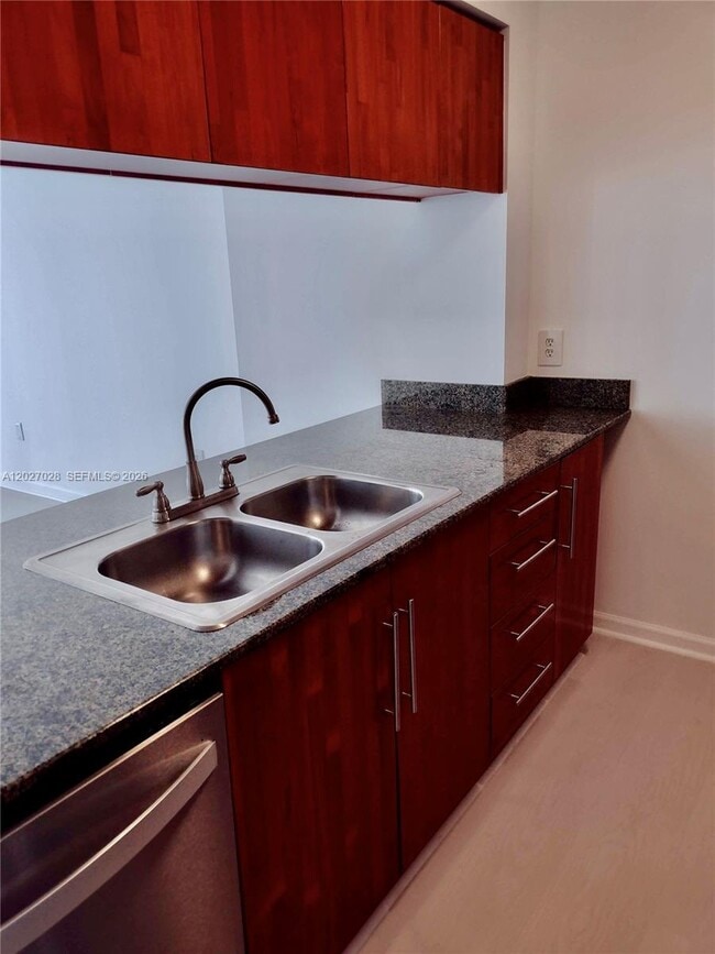 Photo - 1200 Brickell Bay Dr Unit 2005