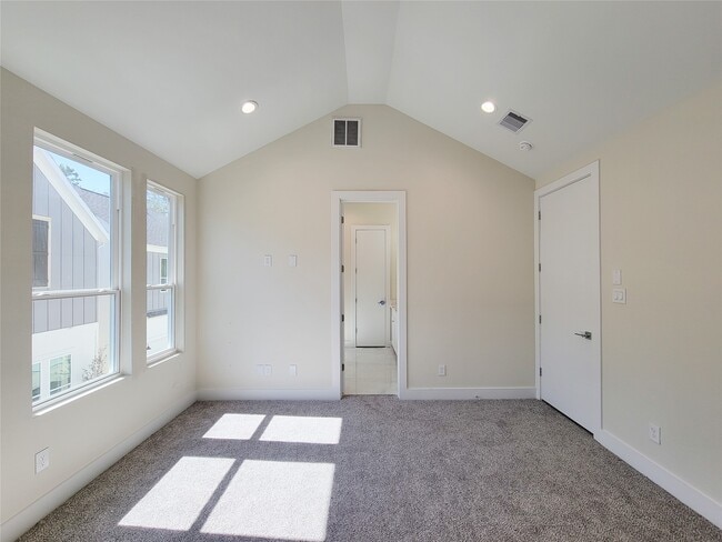 Photo - 5931 Beall St