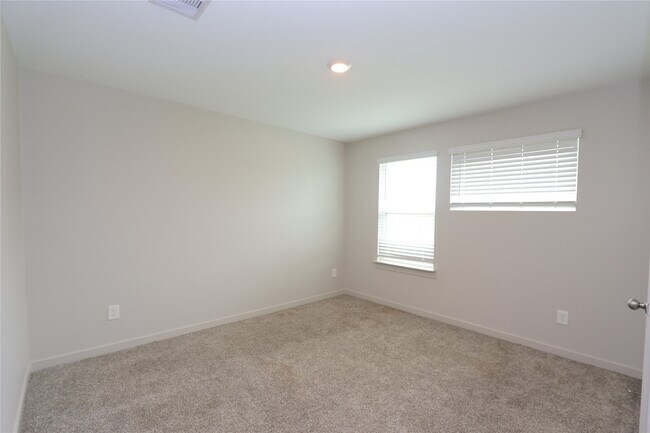 Photo - 8215 Brahman Ln