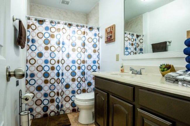 Photo - 2721 Raeford Rd