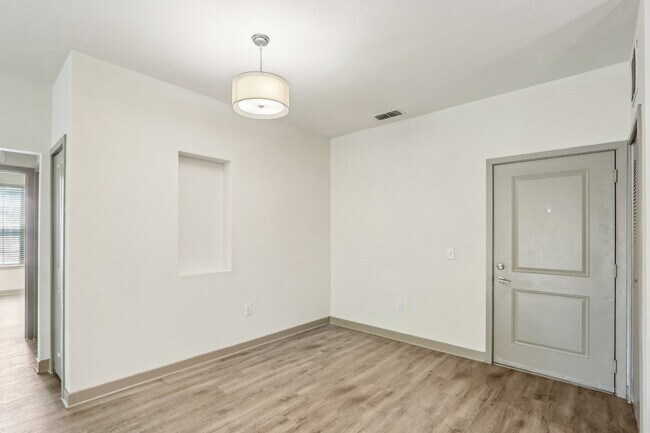 Oakleaf Plantation Apartments