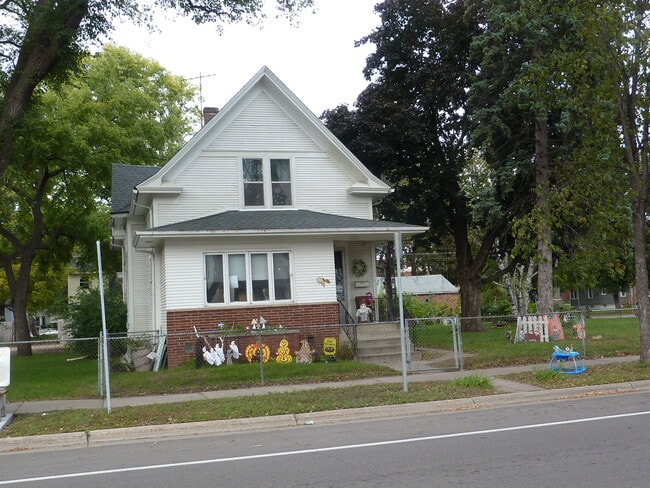 Photo - 853 Randolph Ave Apartments Unit #3