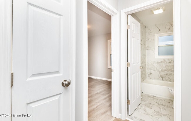 Photo - 204 W Warfield St